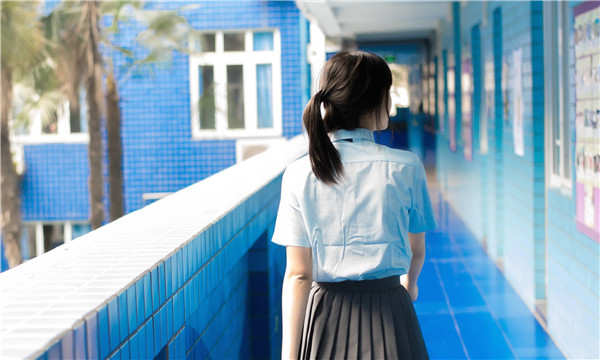 马关如何找到一个可以帮助我生孩子的女人？